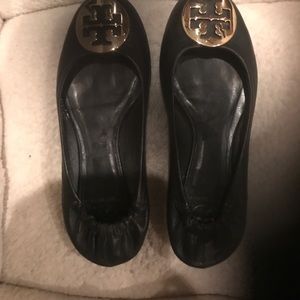 Tory Burch black flat shoes